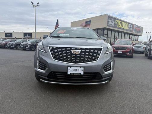 2022 Cadillac XT5 Premium Luxury
