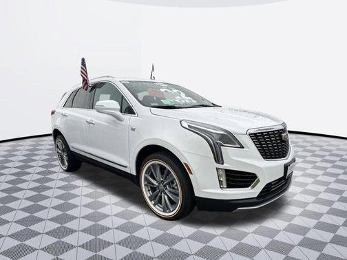 Crystal White Tricoat 2024 Cadillac XT5 Premium Luxury