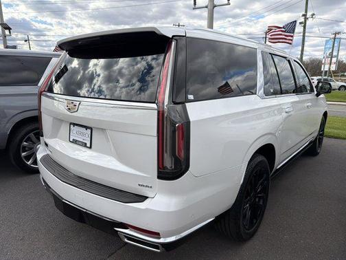 2021 Cadillac Escalade ESV Premium Luxury