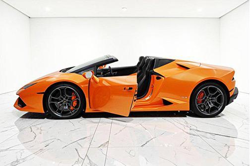 Arancio Borealis 2017 Lamborghini Huracan Spyder/SELEZIONE PRE-OWNED CERTIFIED