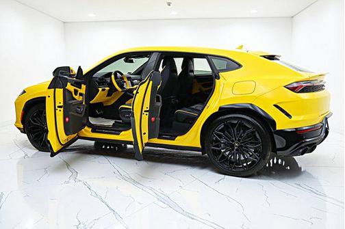 2025 Lamborghini Urus SE/LEASE OPTIONS AVAILABLE