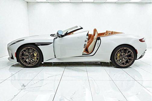 2026 Aston Martin DB12 Volante