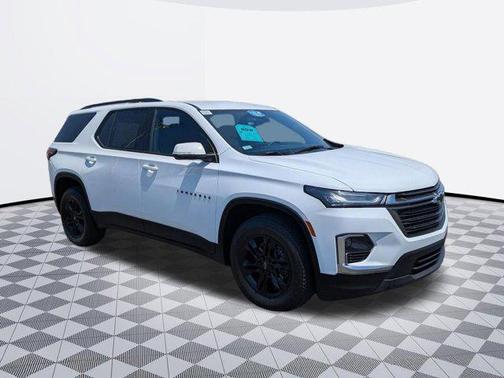 Summit White 2023 Chevrolet Traverse LT Cloth