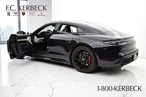 2022 Porsche Taycan GTS