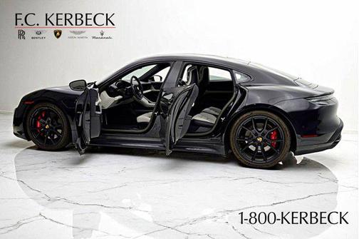 2022 Porsche Taycan GTS