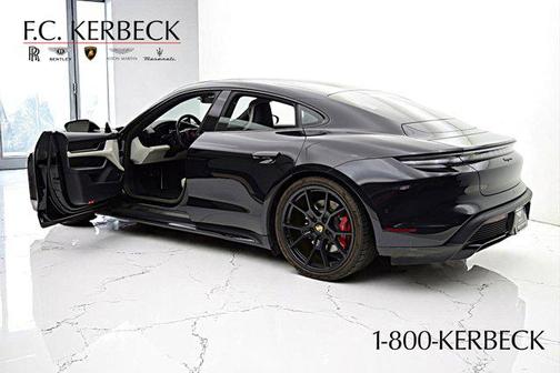 2022 Porsche Taycan GTS