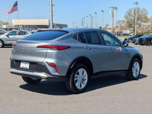 Moonstone Gray Metallic 2026 Buick Envista Preferred