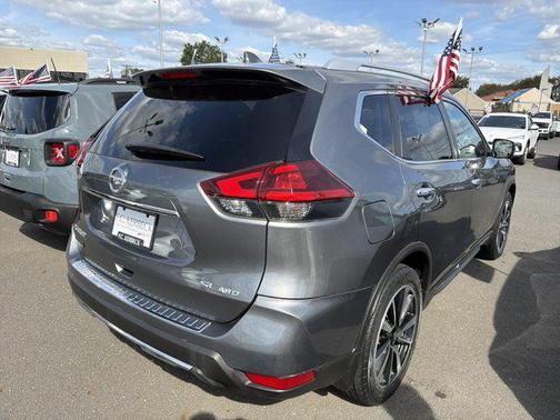 2018 Nissan Rogue SL
