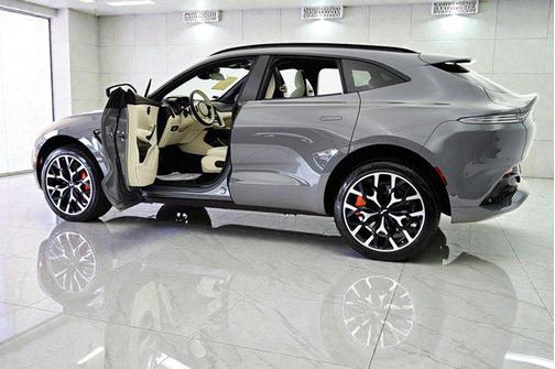 2022 Aston Martin DBX DBX