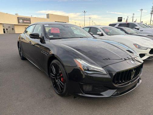 2022 Maserati Quattroporte Modena Q4