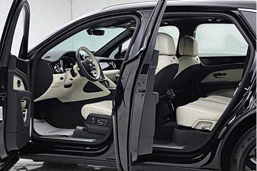 2025 Bentley Bentayga V8/LEASE OPTIONS AVAILABLE