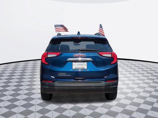 Marine Metallic 2022 GMC Terrain SLE