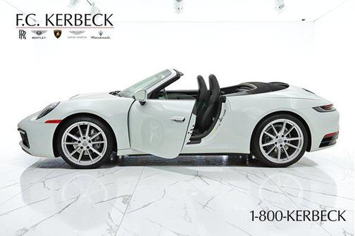 2020 Porsche 911 Carrera