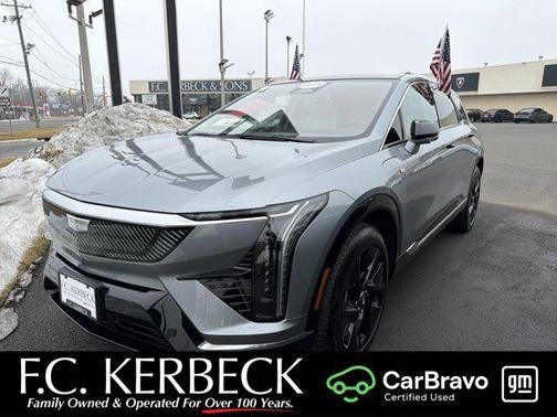 2025 Cadillac OPTIQ Luxury