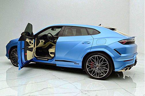 2025 Lamborghini Urus SE
