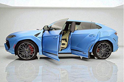 2025 Lamborghini Urus SE