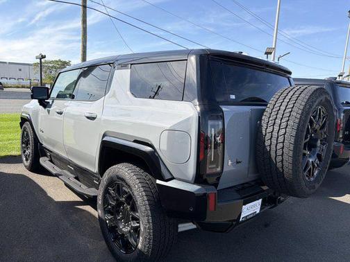 2026 GMC HUMMER EV SUV 2X