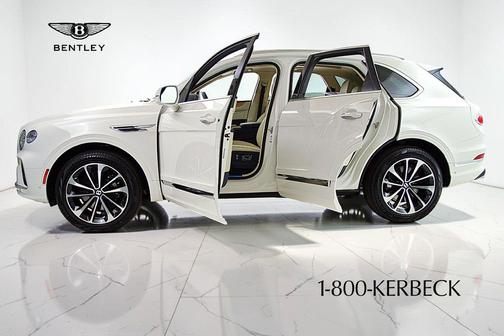 Glacier White 2023 Bentley Bentayga V8/LEASE OPTIONS AVAILABLE
