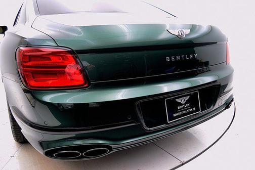 2022 Bentley Flying Spur V8