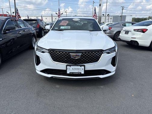 2022 Cadillac CT4 Premium Luxury