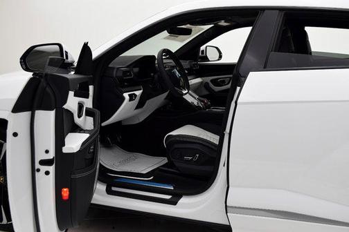 2021 Lamborghini Urus SELEZIONE PRE-OWNED CERTIFIED