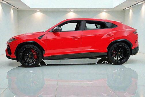 2022 Lamborghini Urus /SELEZIONE PRE-OWNED CERTIFIED