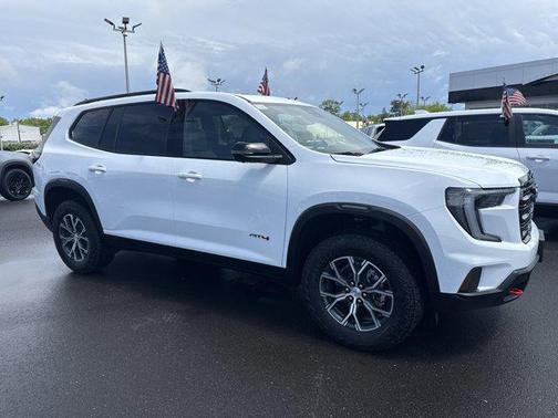 2025 GMC Acadia AWD AT4
