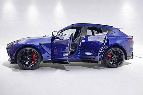 2023 Aston Martin DBX 707