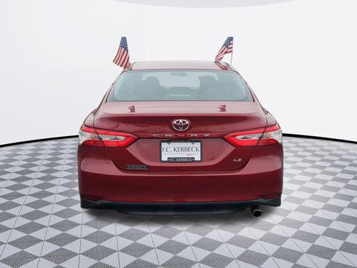 Red 2018 Toyota Camry LE