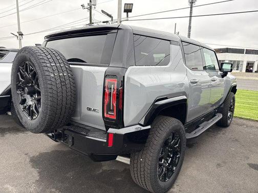 2026 GMC HUMMER EV SUV 2X
