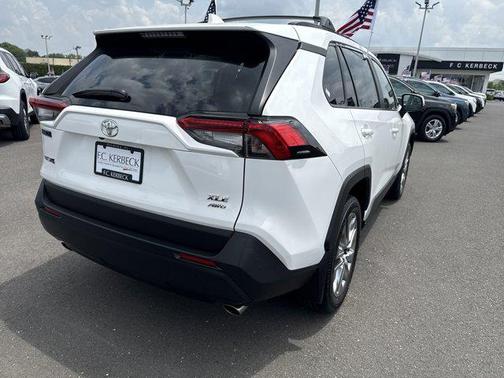 2019 Toyota RAV4 XLE Premium