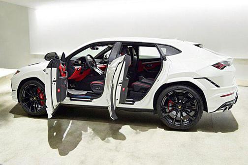 2024 Lamborghini Urus S/LEASE OPTIONS AVAILABLE