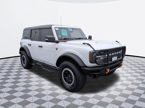 White 2022 Ford Bronco Badlands