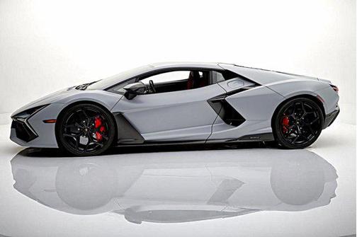 2024 Lamborghini Revuelto Coupe