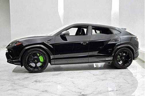 2024 Lamborghini Urus Performante
