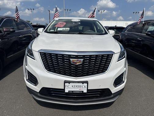 2022 Cadillac XT5 Premium Luxury