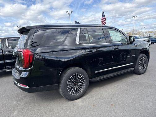 2025 GMC Yukon Elevation