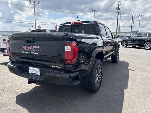 2025 GMC Canyon Base