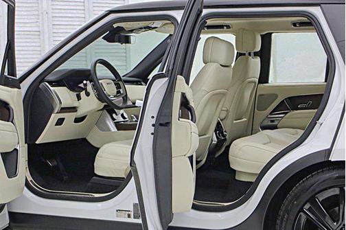 2023 Land Rover Range Rover P530 SE