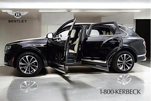 2025 Bentley Bentayga EWB V8