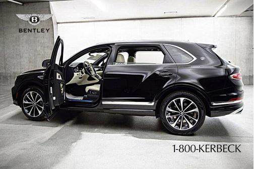 2025 Bentley Bentayga EWB V8