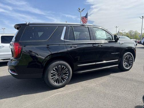 2025 GMC Yukon Elevation