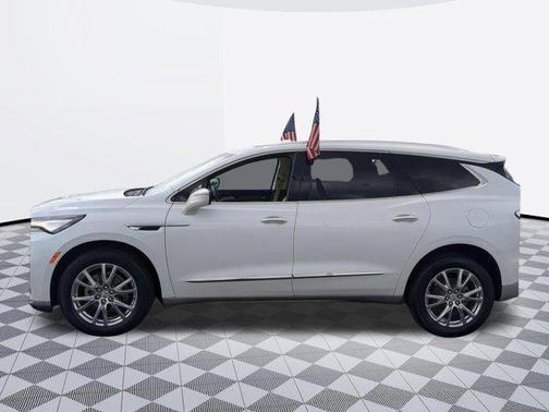 White Frost Tricoat 2023 Buick Enclave Essence