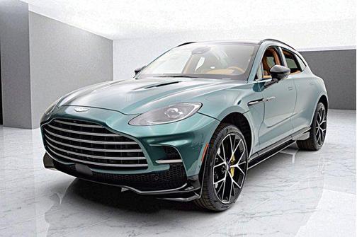 2025 Aston Martin DBX 707