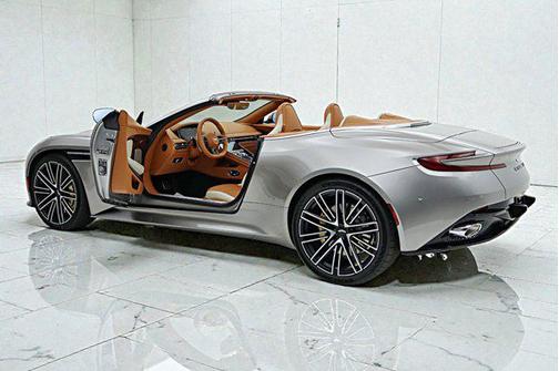 2026 Aston Martin DB12 Volante