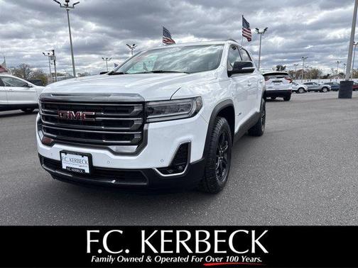 2021 GMC Acadia AT4