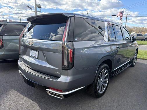 2022 Cadillac Escalade ESV Premium Luxury Platinum