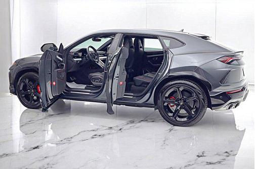 2020 Lamborghini Urus Urus SELEZIONE PRE-OWNED CERTIFIED