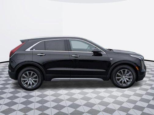 Stellar Black Metallic 2020 Cadillac XT4 Premium Luxury