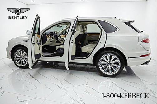 2024 Bentley Bentayga Azure V8/LEASE OPTIONS AVAILABLE